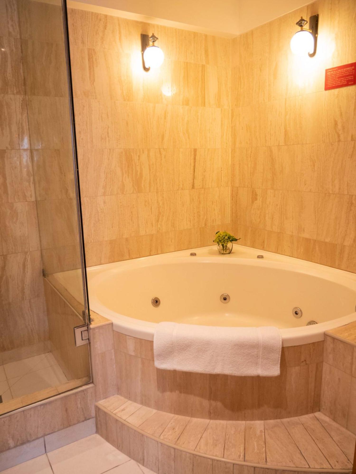 Hotel Britania San Borja Ліма Екстер'єр фото